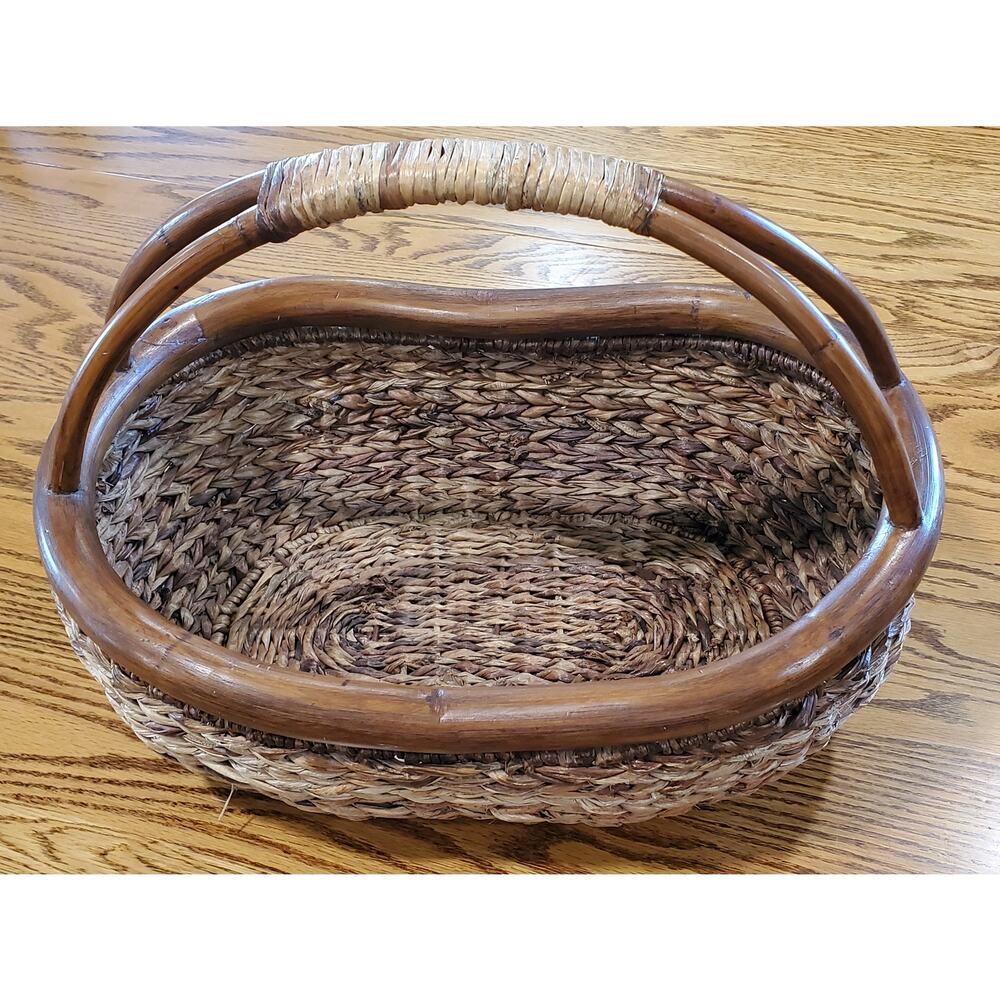 Vintage Rare Large Gathering Basket Farmhouse Decor
